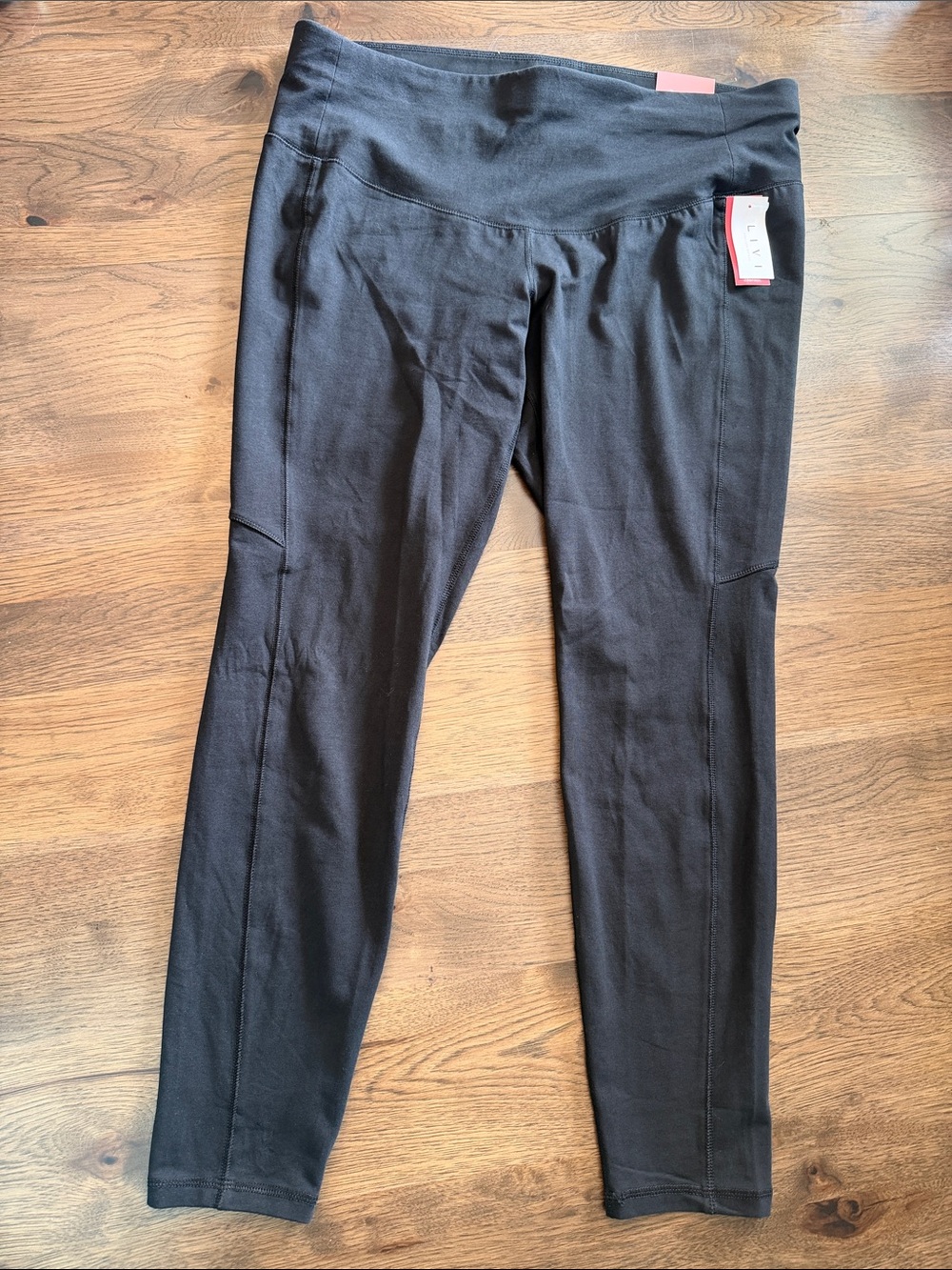 Livi Women's Black 18/20 Control Tech Leggings
